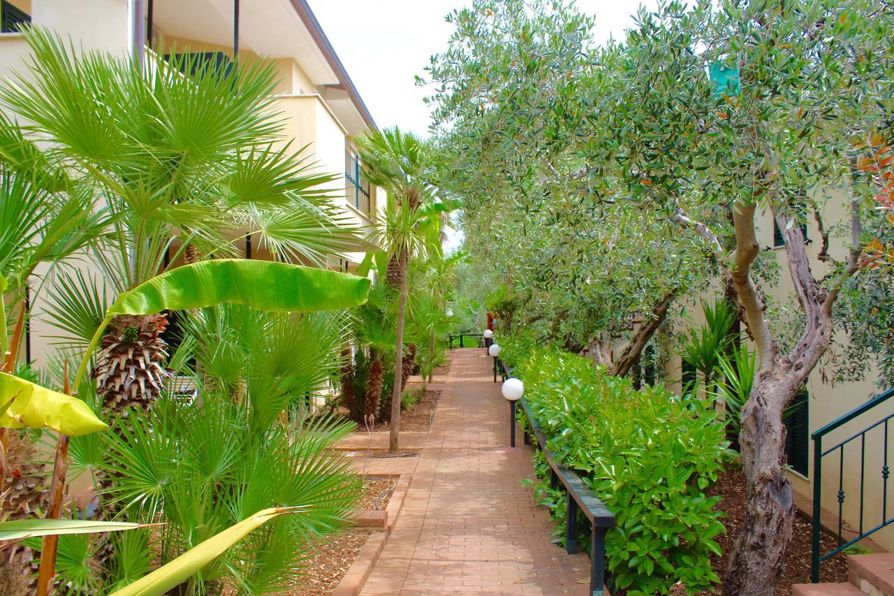 Villaggio Turistico Defensola 维耶斯泰 外观 照片